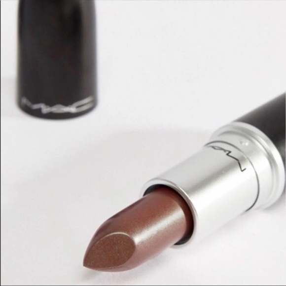 NIB 🌟 MAC Frost Lipstick in Shade “Spanish Fly - Picture 4 of 8